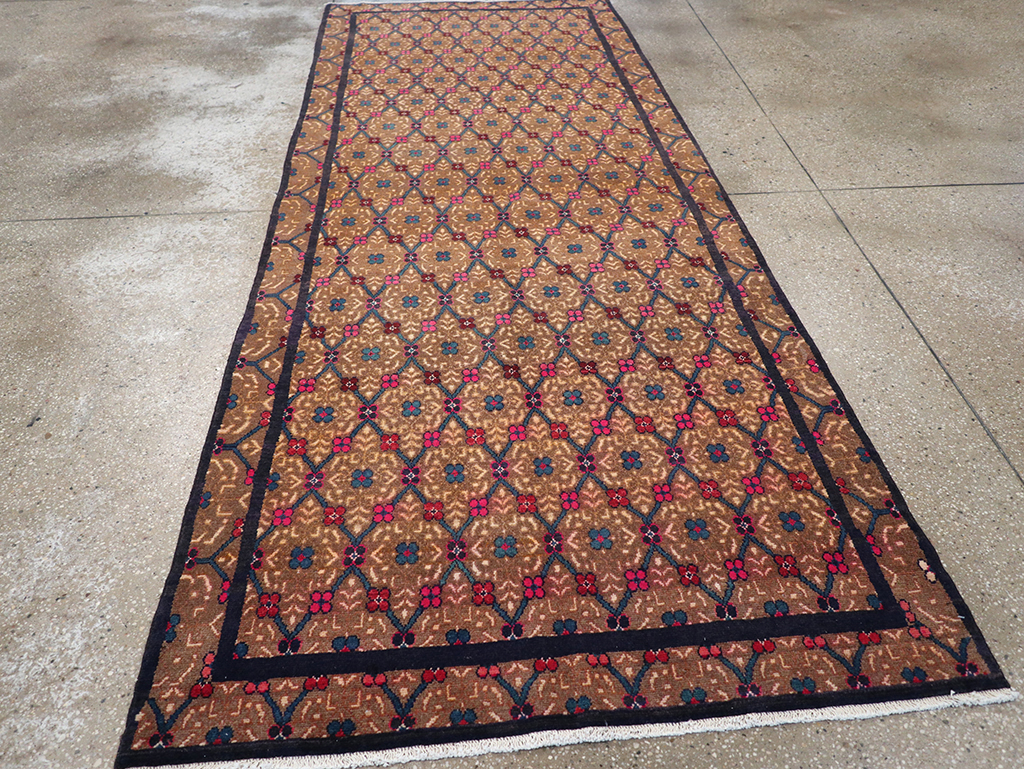 Vintage Persian Serab Runner, No.32910 - Staging