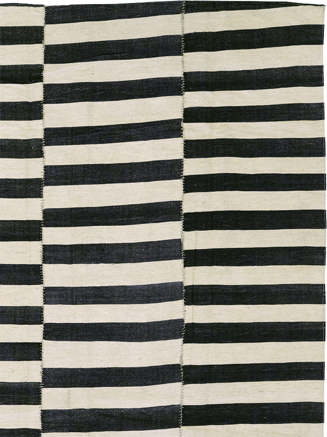 Modern Persian Flatweave Kilim Large Room Size Carpet, No.32917 - Staging