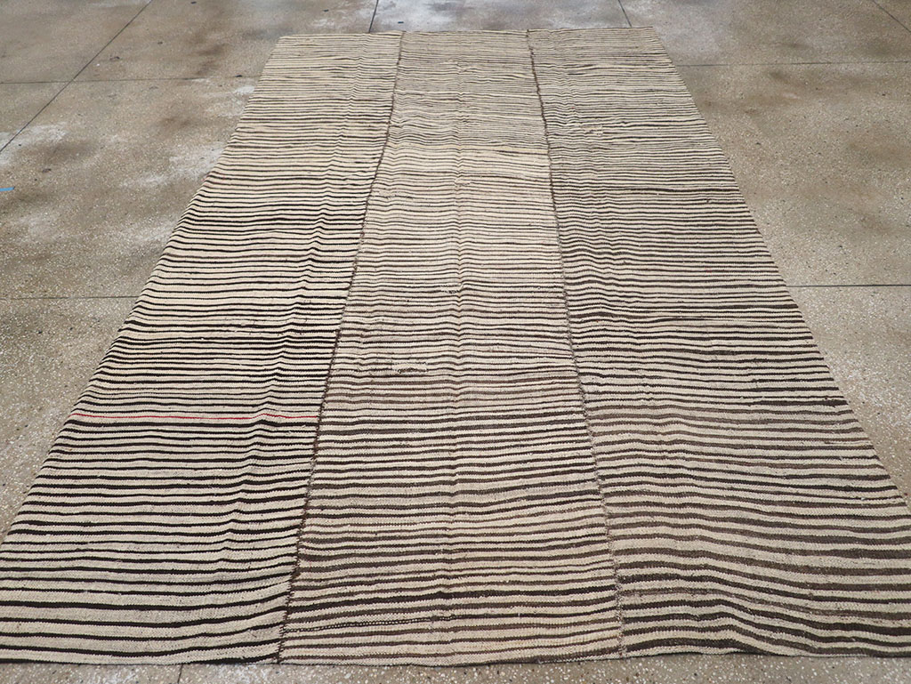 Vintage Persian Flatweave Kilim Room Size Carpet, No.32918 - Staging