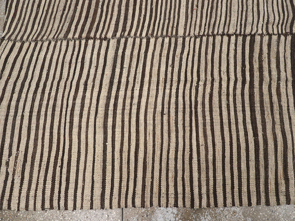 Vintage Persian Flatweave Kilim Room Size Carpet, No.32918 - Staging