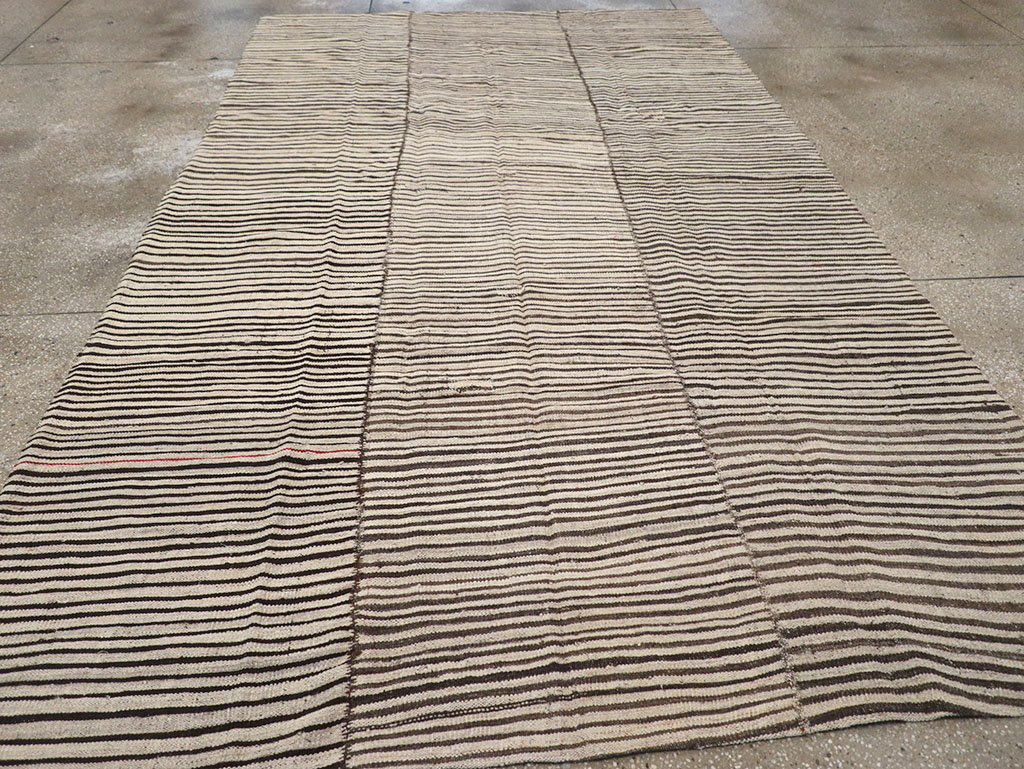 Vintage Persian Flatweave Kilim Room Size Carpet, No.32918 - Staging