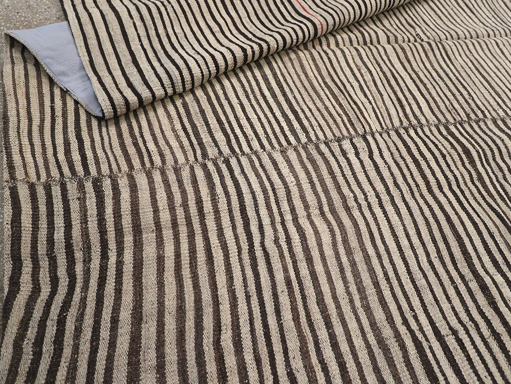 Vintage Persian Flatweave Kilim Room Size Carpet, No.32918 - Staging