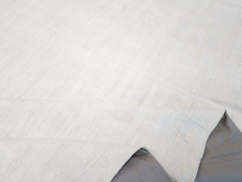 Vintage Turkish Flatweave Kilim Large Carpet, No.32919 - Staging