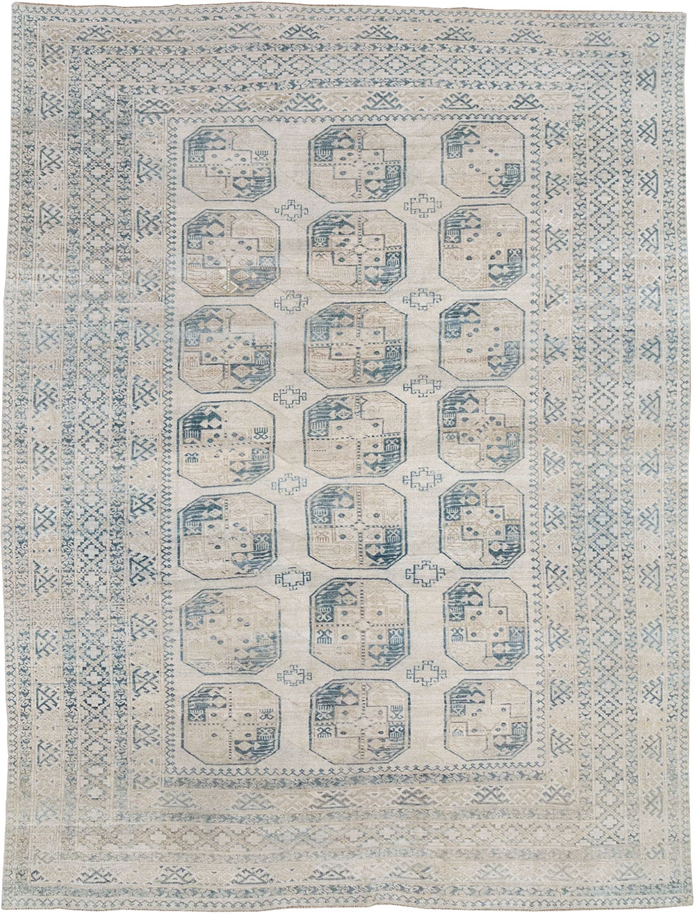Vintage Central Asian Turkoman Room Size Carpet, No.32945 - Staging