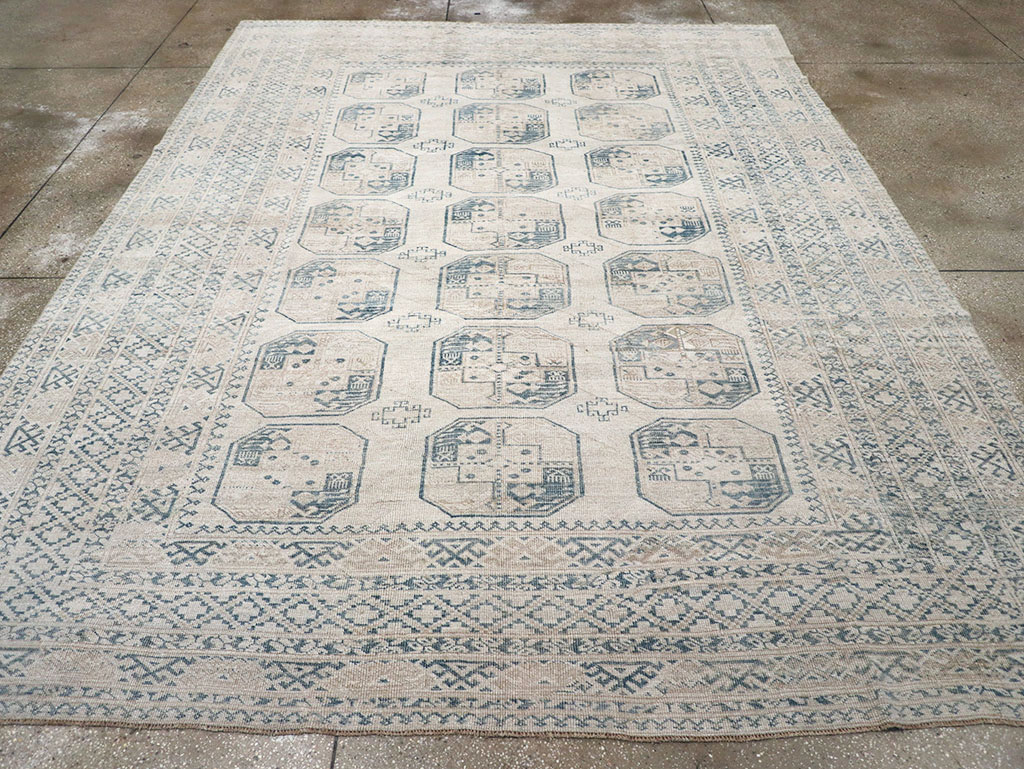 Vintage Central Asian Turkoman Room Size Carpet, No.32945 - Staging