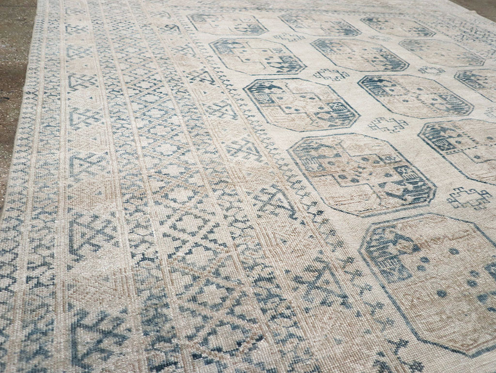 Vintage Central Asian Turkoman Room Size Carpet, No.32945 - Staging