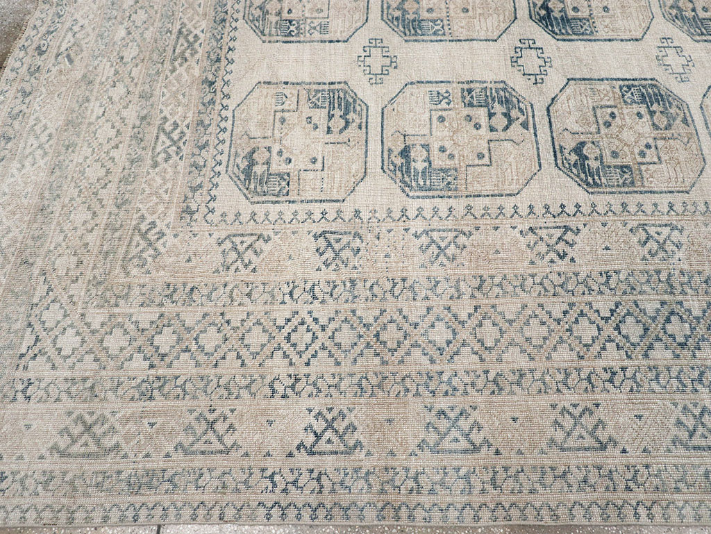 Vintage Central Asian Turkoman Room Size Carpet, No.32945 - Staging