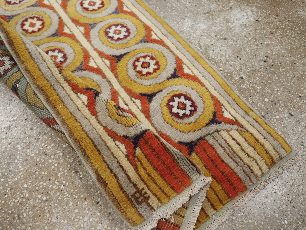 Vintage European Art Deco Rug, No.32949 - Staging