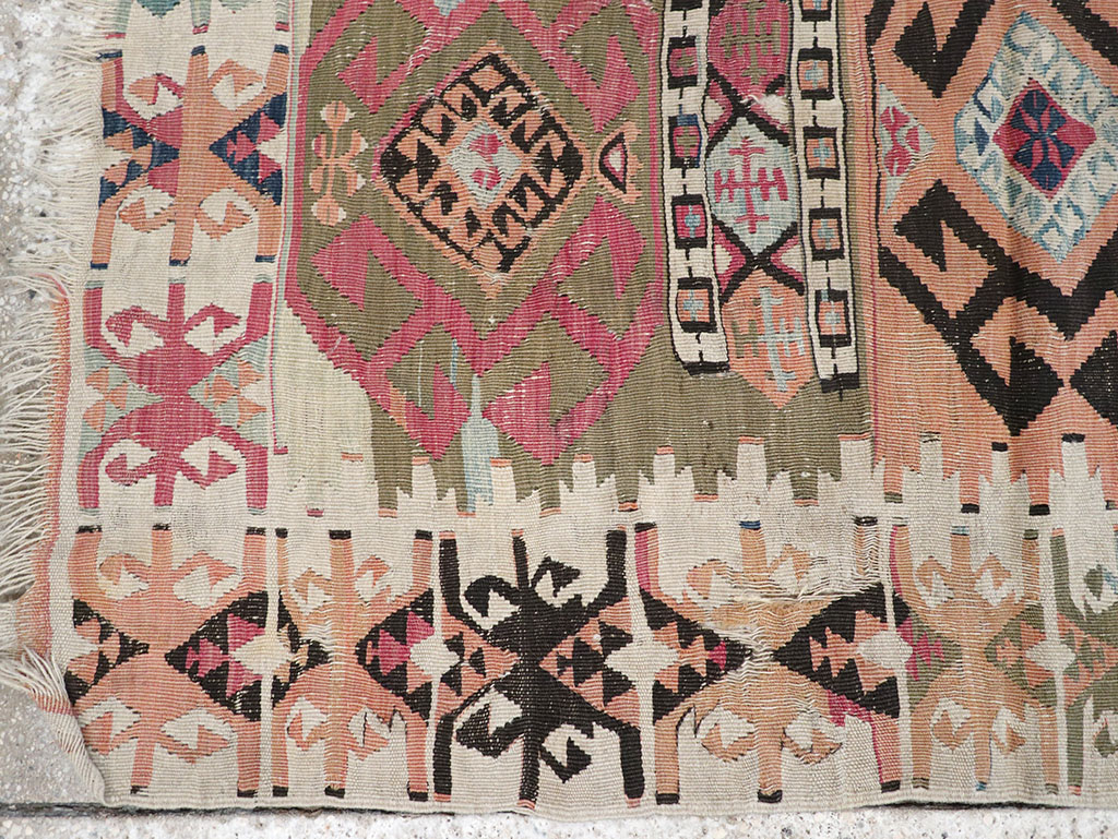 Vintage Turkish Flatweave Kilim Throw Rug, No.32961 - Staging