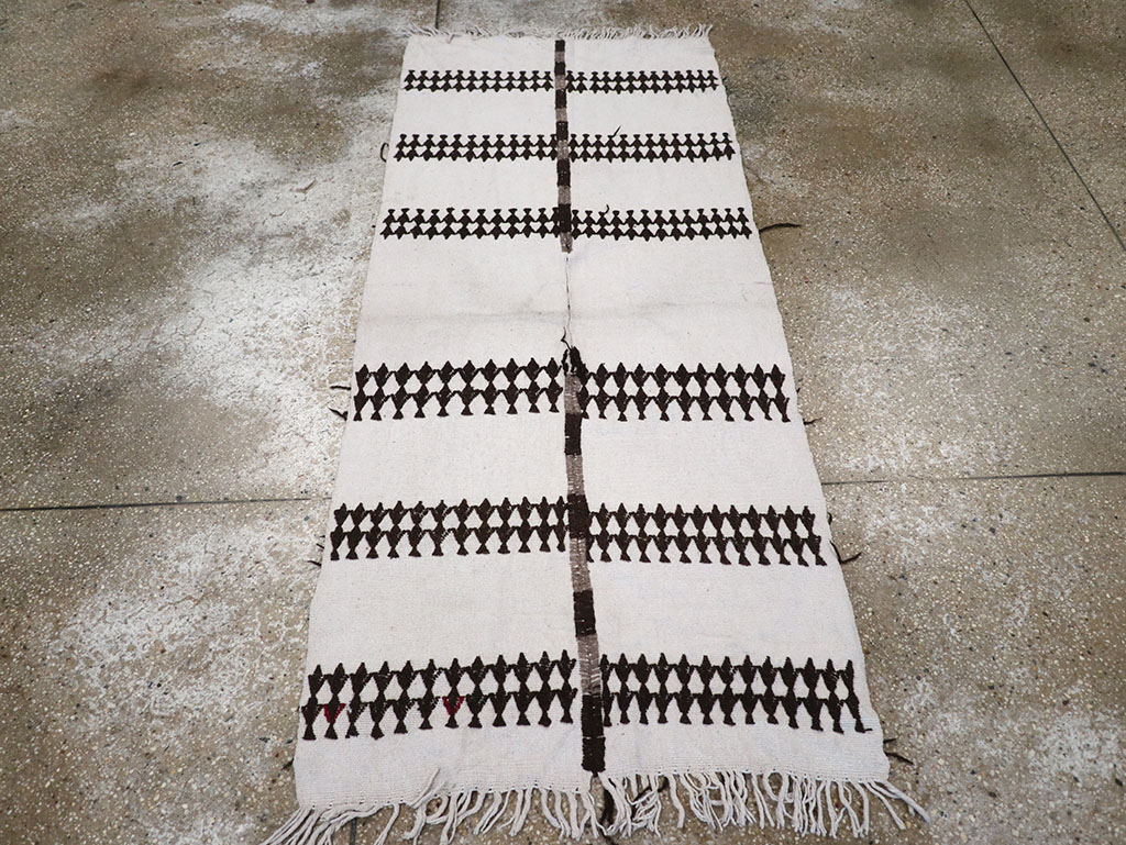 Vintage Mexican Poncho, No.32963 - Staging