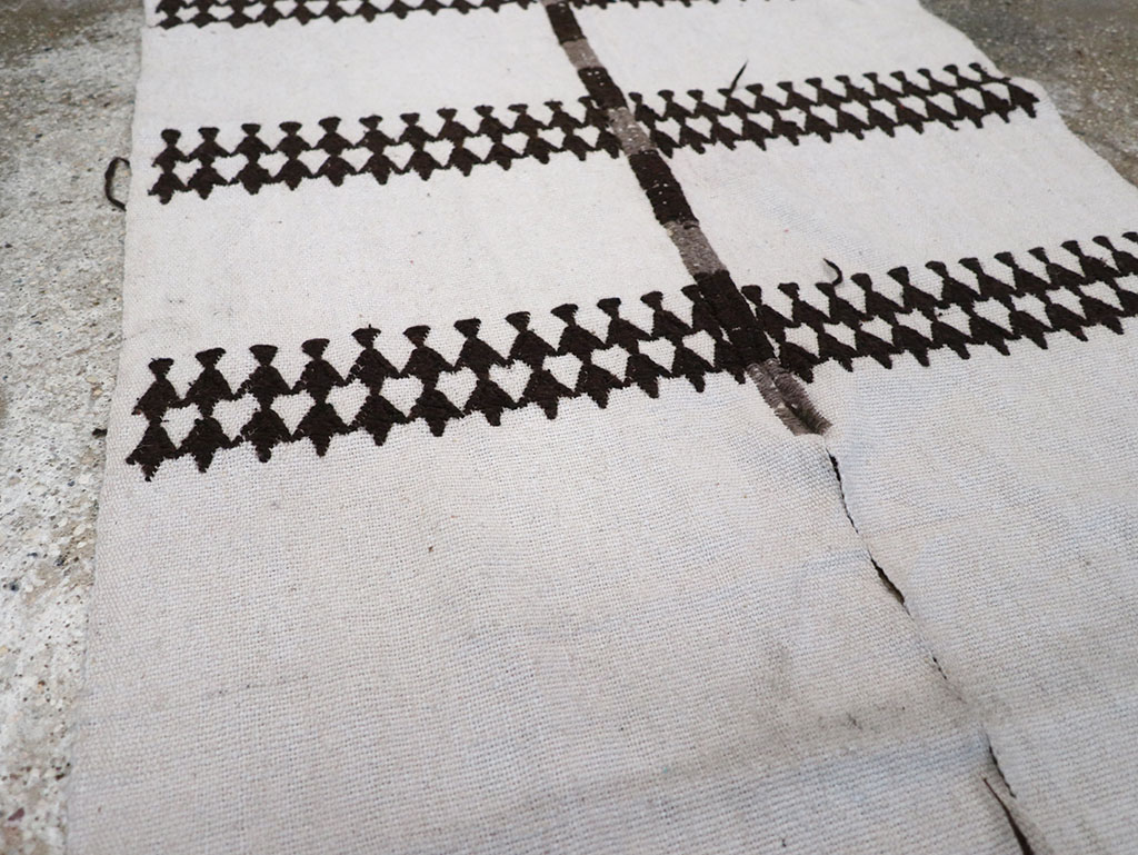 Vintage Mexican Poncho, No.32963 - Staging