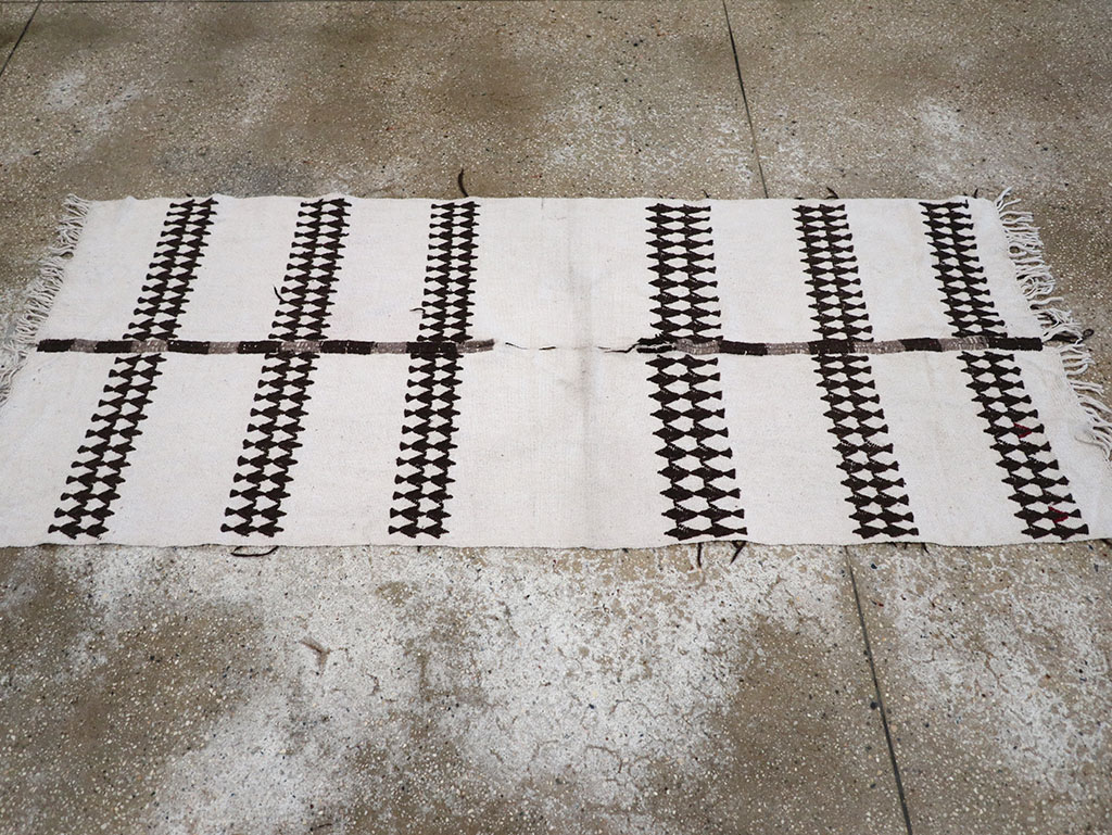 Vintage Mexican Poncho, No.32963 - Staging