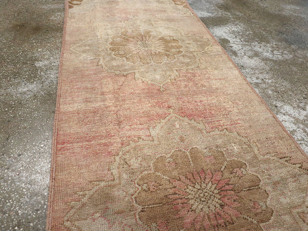 Vintage Turkish Anatolian Runner, No.32970 - Staging