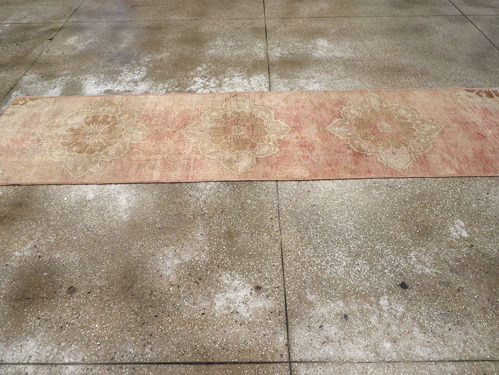 Vintage Turkish Anatolian Runner, No.32970 - Staging