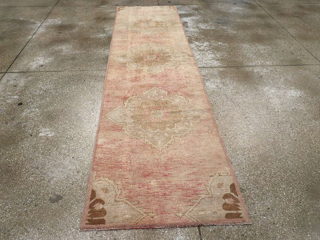 Vintage Turkish Anatolian Runner, No.32970 - Staging
