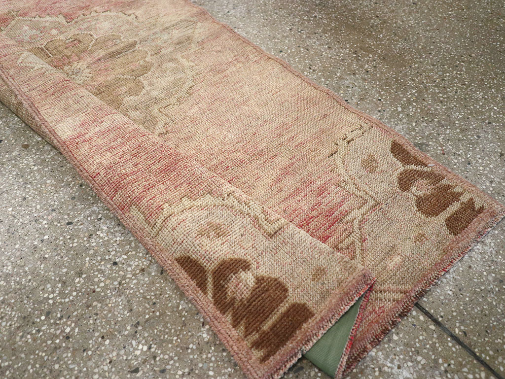 Vintage Turkish Anatolian Runner, No.32970 - Staging