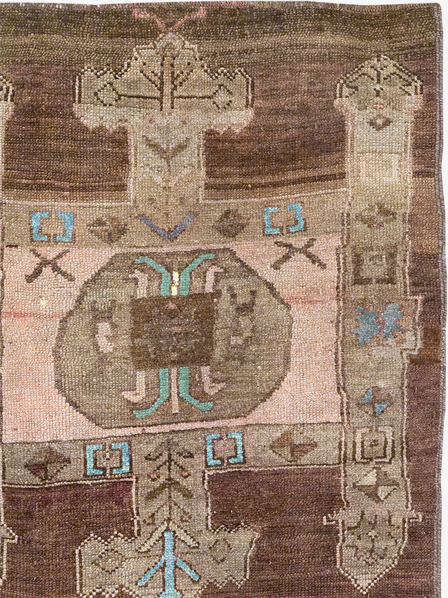 Vintage Turkish Anatolian Room Size Carpet, No.32974 - Staging