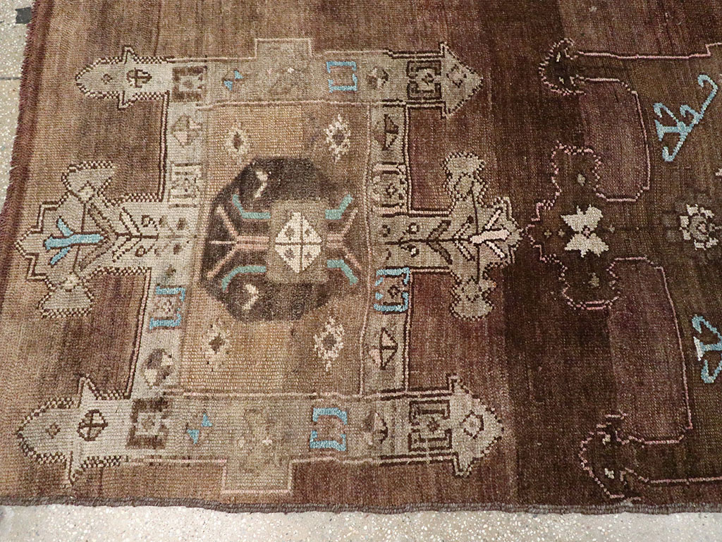 Vintage Turkish Anatolian Room Size Carpet, No.32974 - Staging