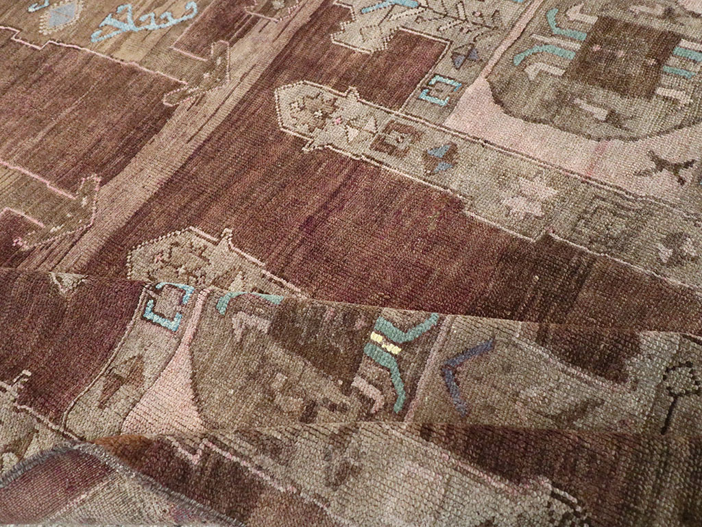 Vintage Turkish Anatolian Room Size Carpet, No.32974 - Staging