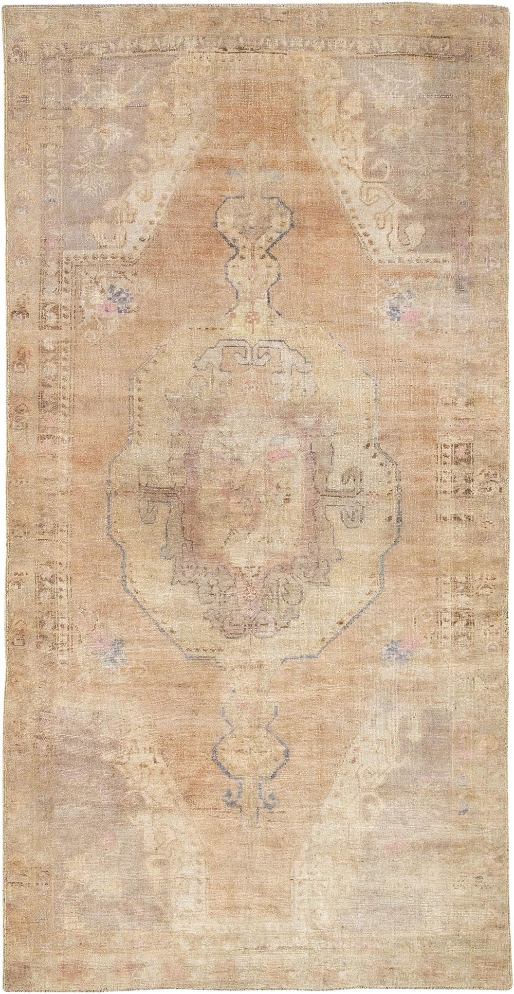 Vintage Turkish Anatolian Accent Rug, No.32977 - Staging