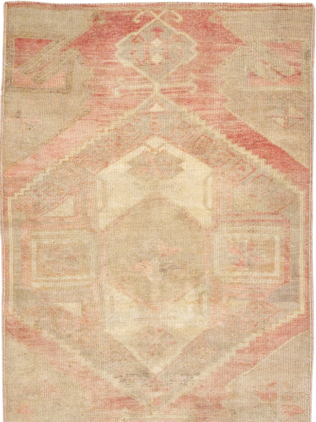 Vintage Turkish Anatolian Runner, No.32978 - Staging