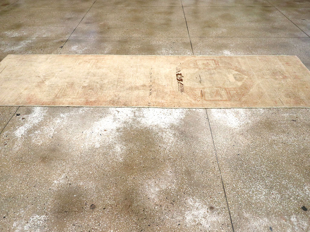 Vintage Turkish Anatolian Runner, No.32979 - Staging