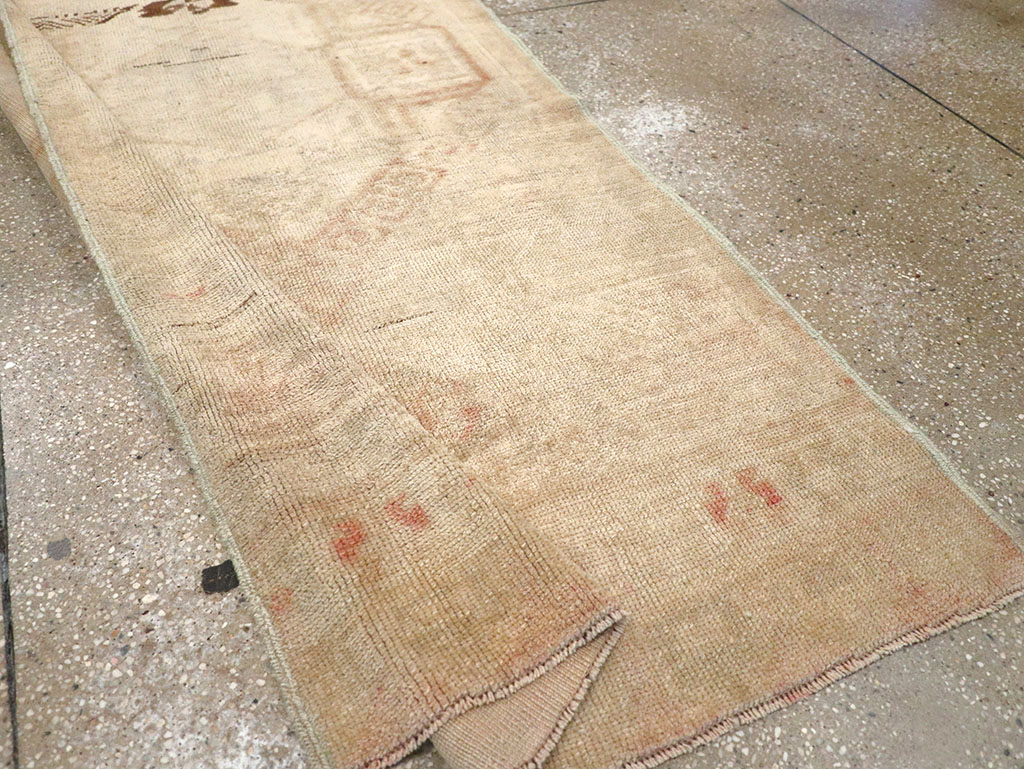 Vintage Turkish Anatolian Runner, No.32979 - Staging