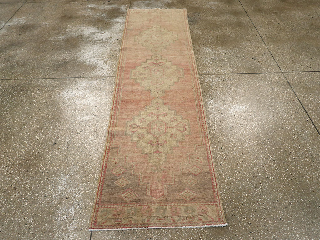 Vintage Turkish Anatolian Runner, No.32984 - Staging