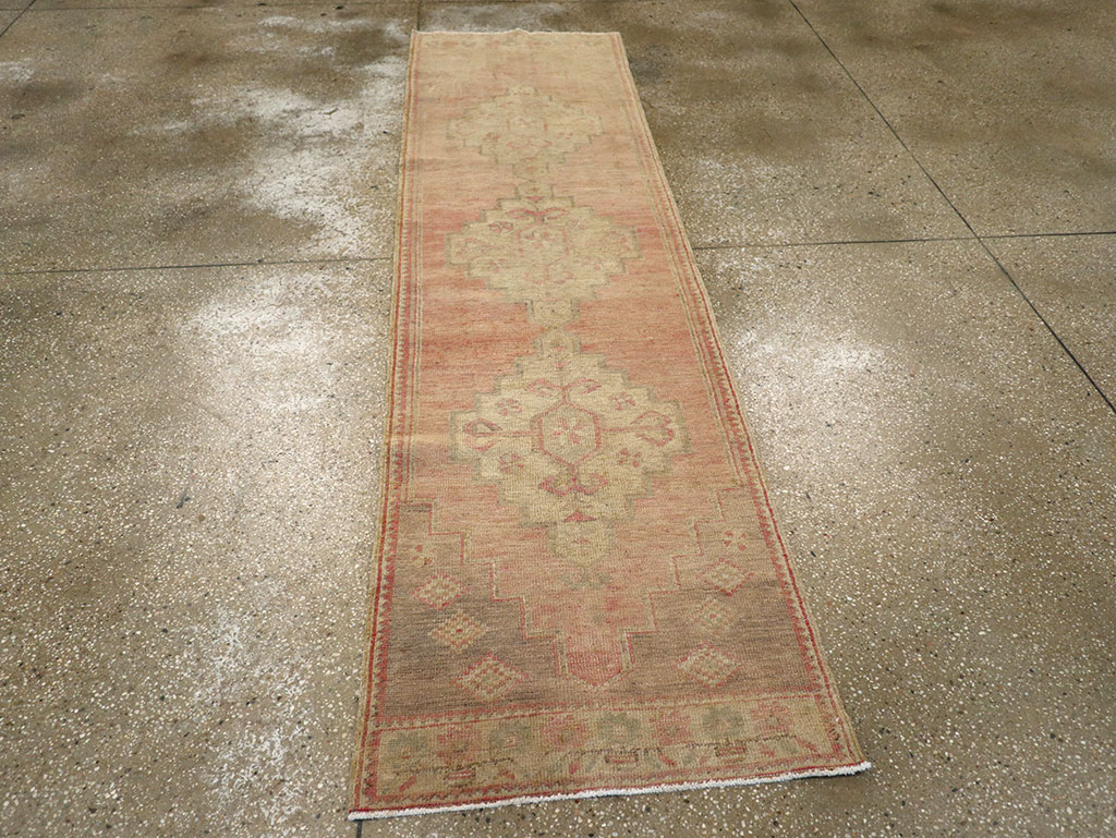 Vintage Turkish Anatolian Runner, No.32984 - Staging