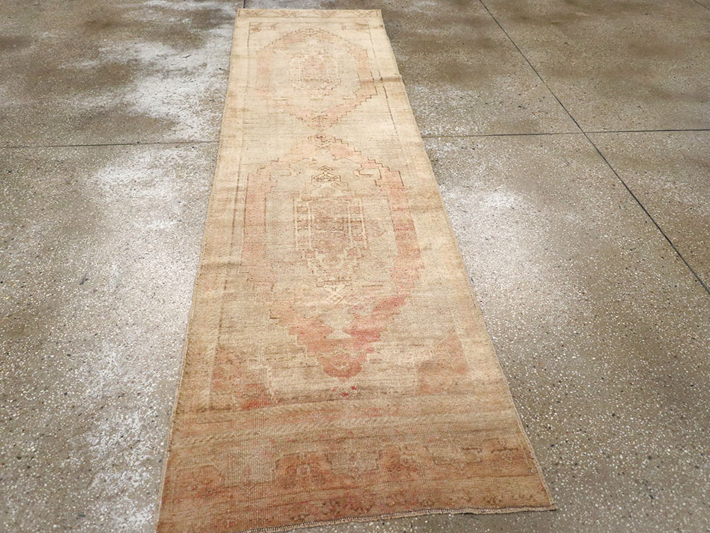 Vintage Turkish Anatolian Runner, No.32985 - Staging