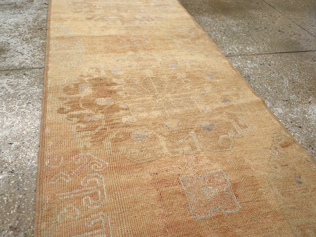 Vintage Turkish Anatolian Runner, No.32987 - Staging