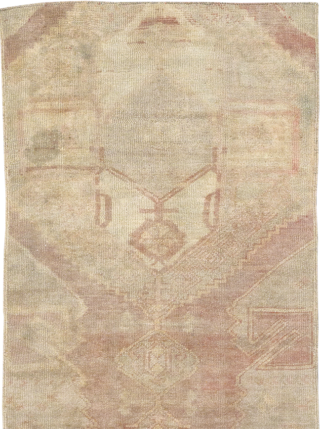 Vintage Turkish Anatolian Runner, No.32988 - Staging