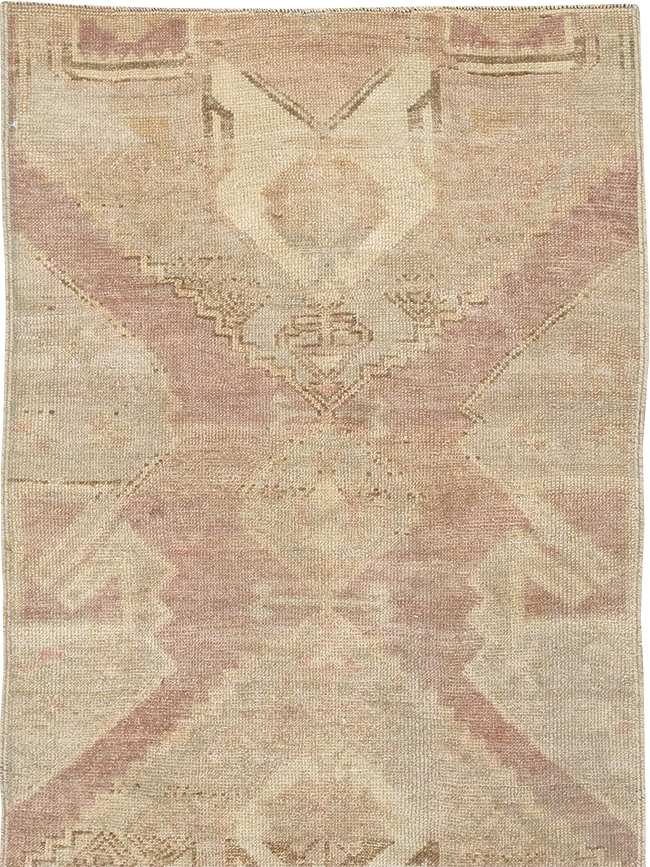 Vintage Turkish Anatolian Runner, No.32988 - Staging