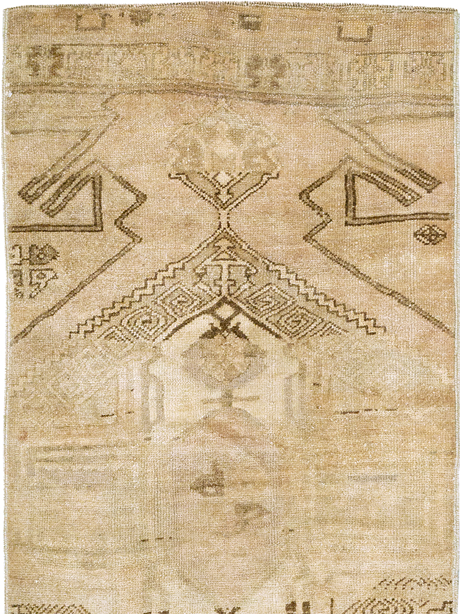 Vintage Turkish Anatolian Runner, No.32990 - Staging