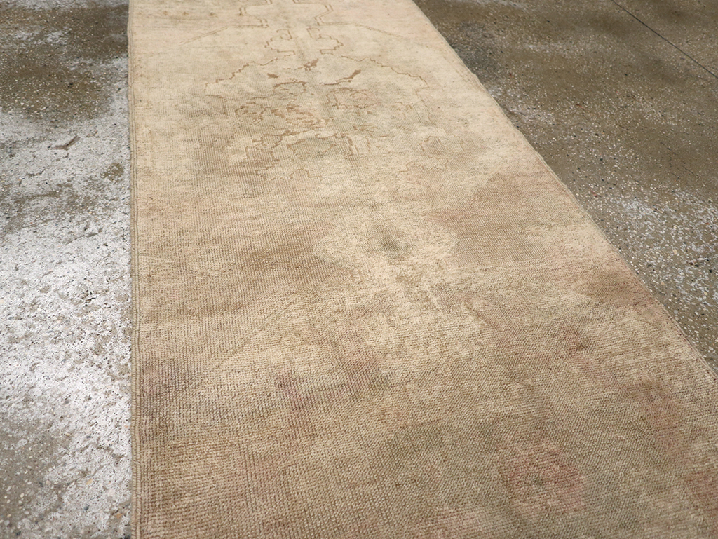 Vintage Turkish Anatolian Runner, No.32992 - Staging