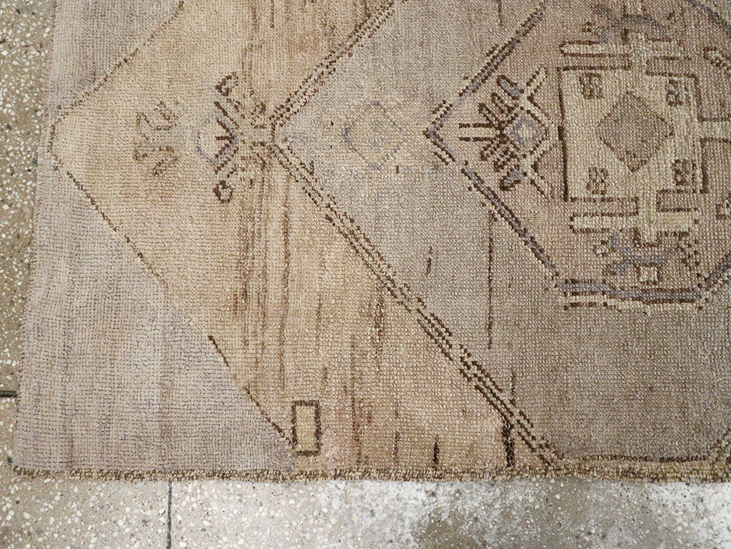 Vintage Turkish Anatolian Runner, No.32993 - Staging