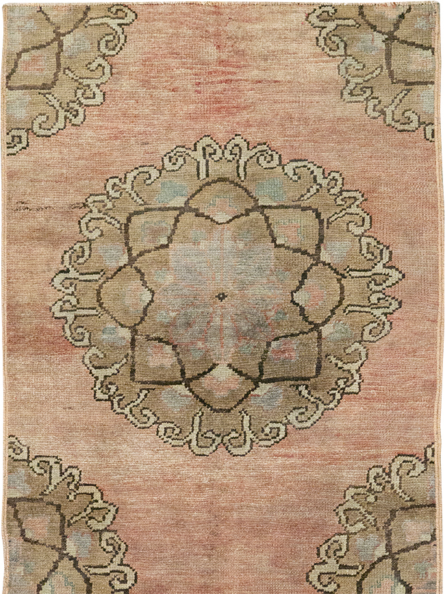 Vintage Turkish Anatolian Runner, No.32994 - Staging