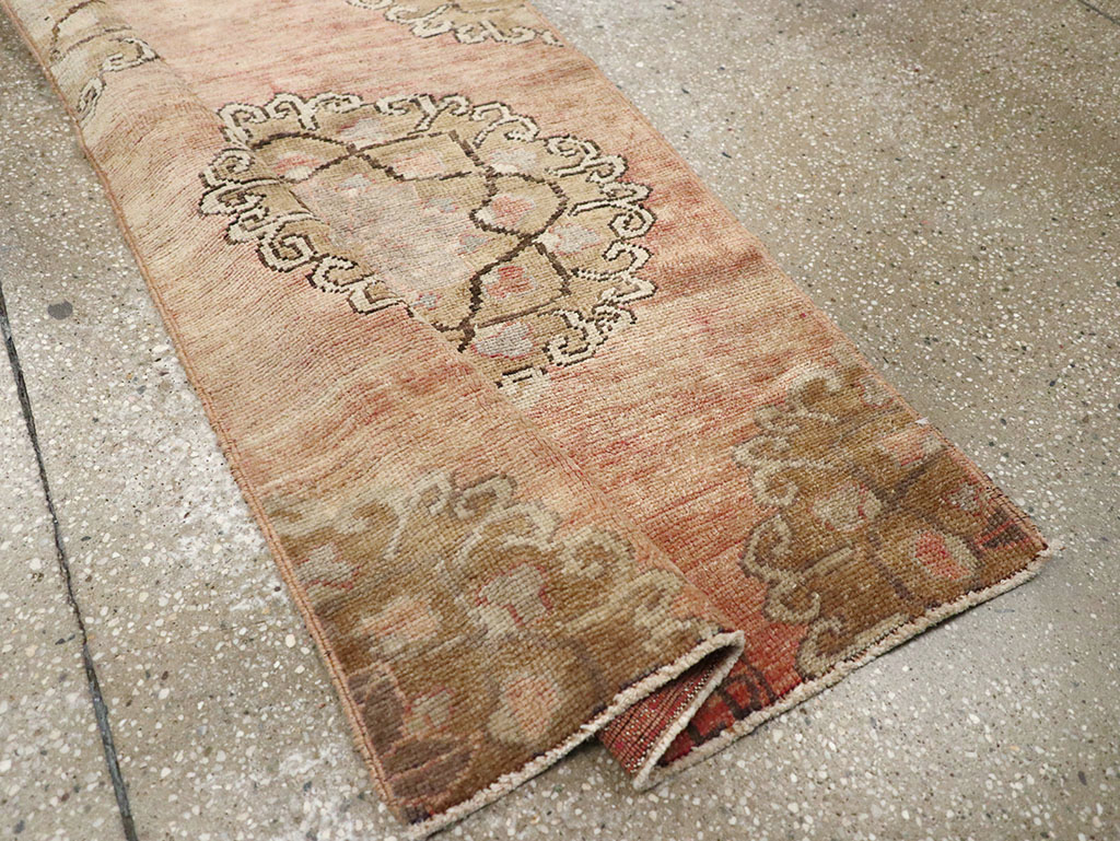 Vintage Turkish Anatolian Runner, No.32994 - Staging