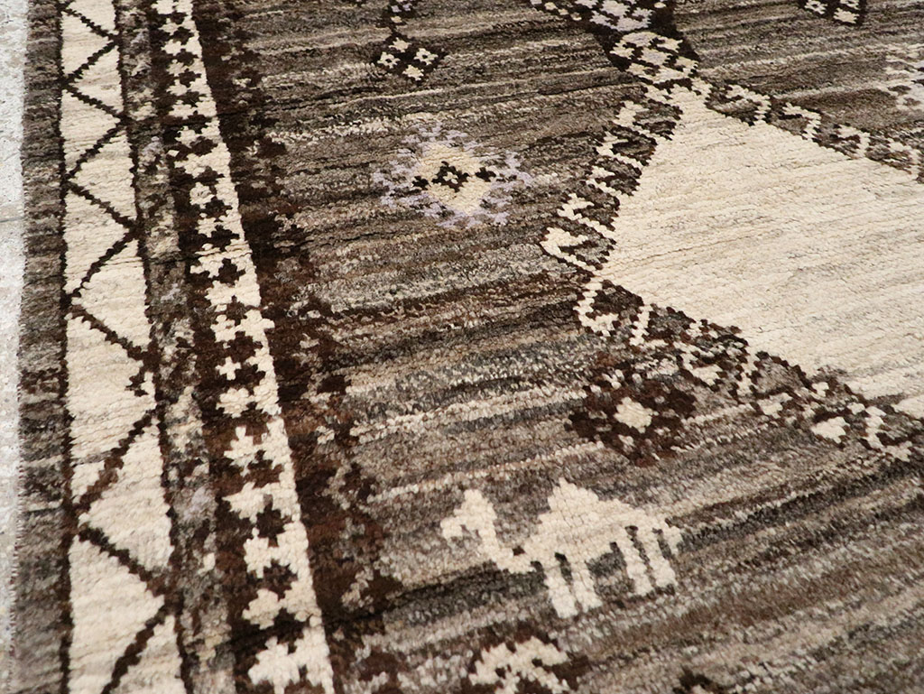 Modern Persian Gabbeh Accent Rug, No.32995 - Staging