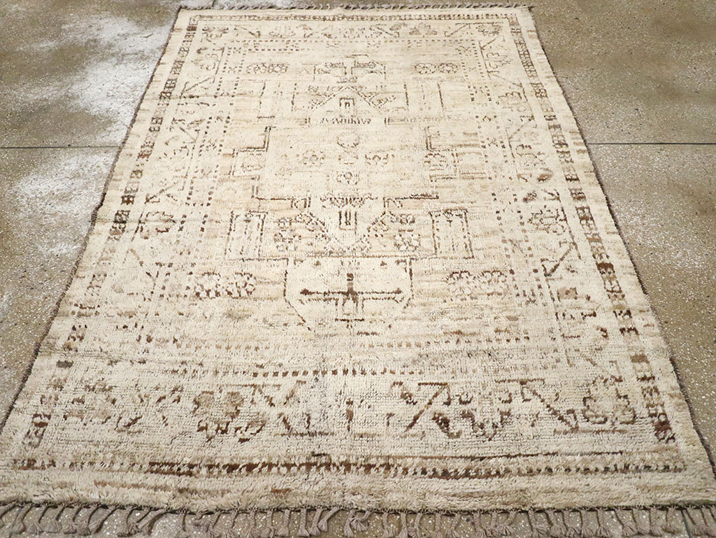 Modern Persian Gabbeh Accent Rug, No.32996 - Staging