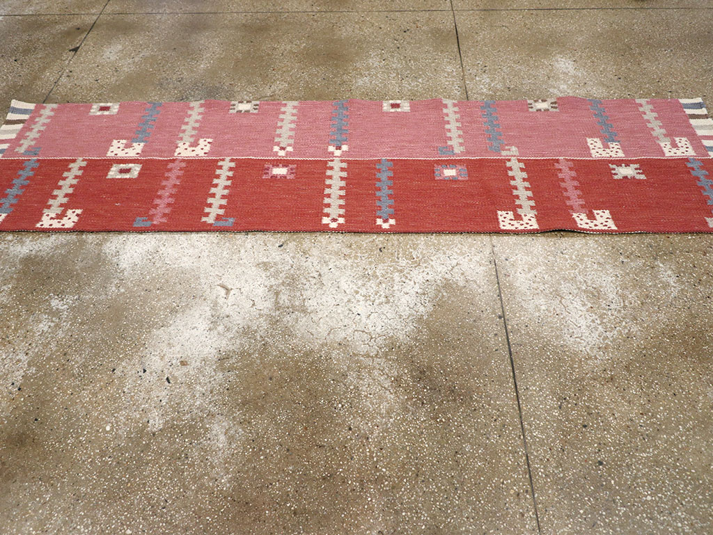 Modern Turkish Flatweave Kilim Runner, No.33000 - Staging