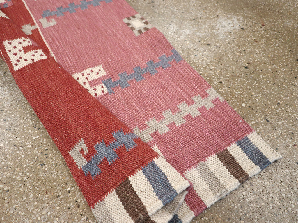 Modern Turkish Flatweave Kilim Runner, No.33000 - Staging