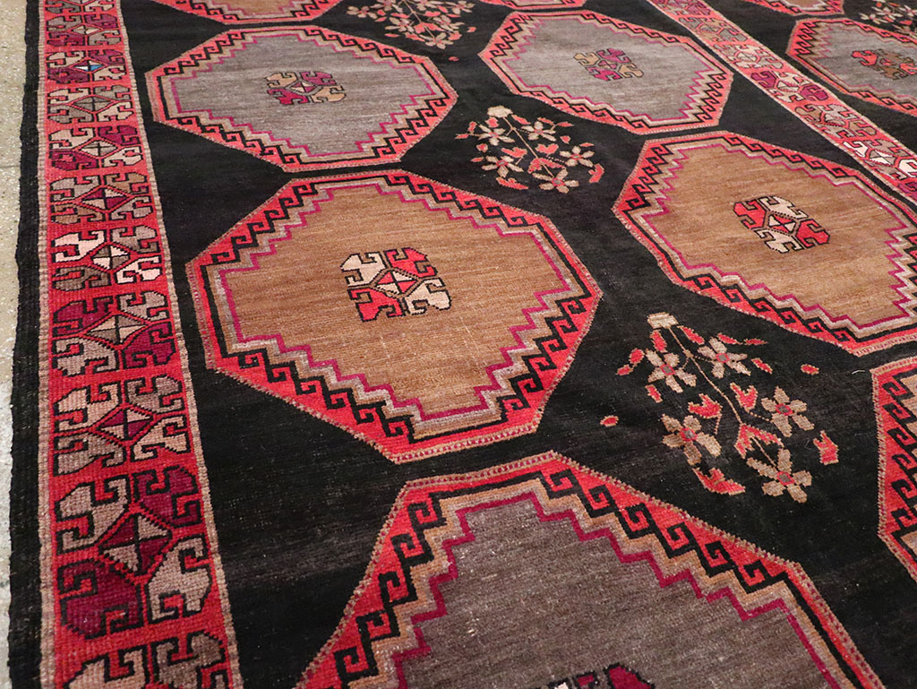 Vintage Turkish Anatolian Large Carpet, No.33004 - Staging