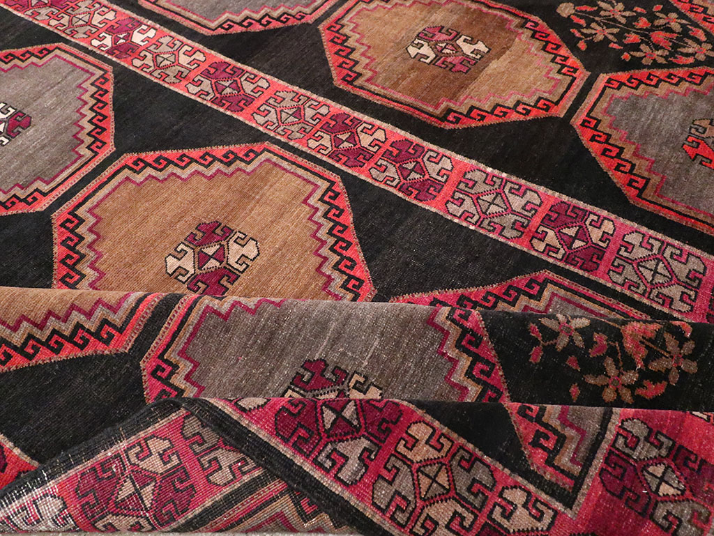 Vintage Turkish Anatolian Large Carpet, No.33004 - Staging