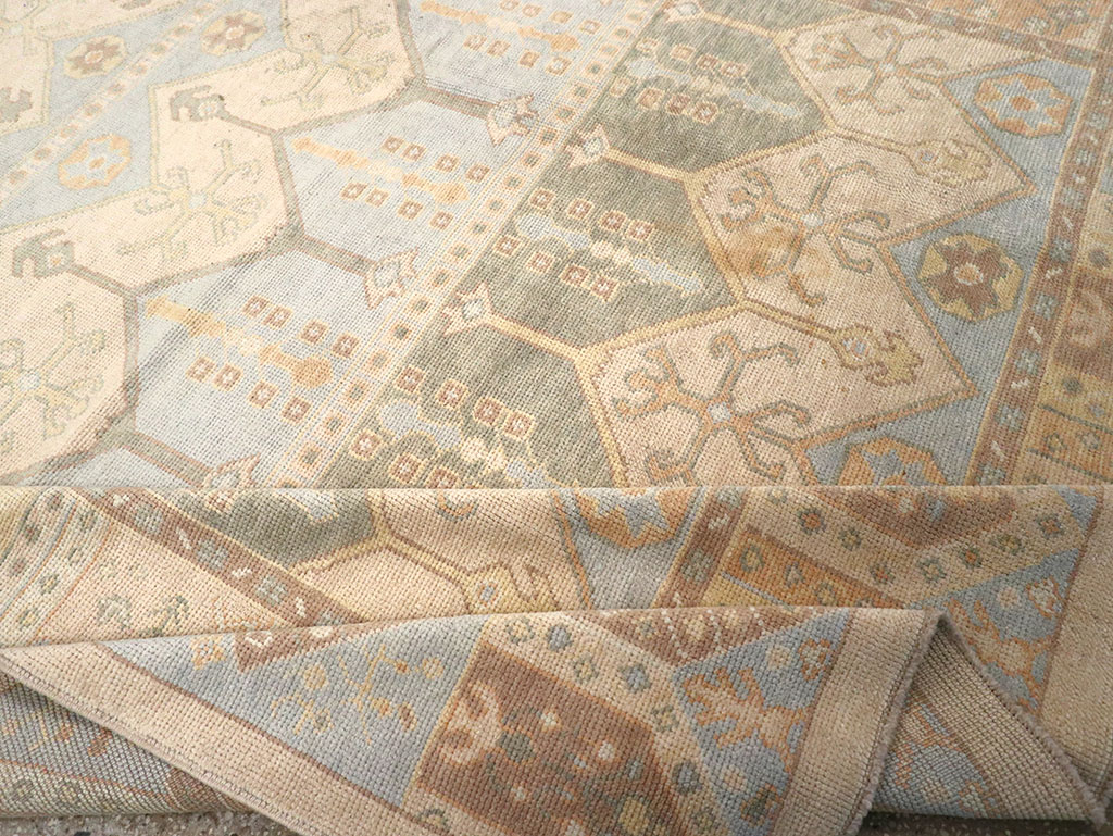 Modern Turkish Anatolian Room Size Carpet, No.33009 - Staging