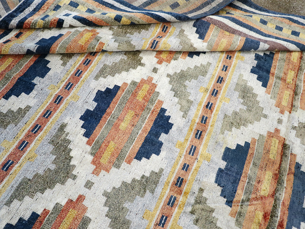 Modern East Turkestan Silk Khotan Room Size Carpet, No.33013 - Staging