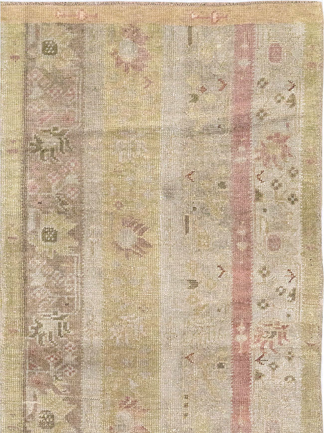 Antique Turkish Ghiordes Room Size Carpet, No.33020 - Staging