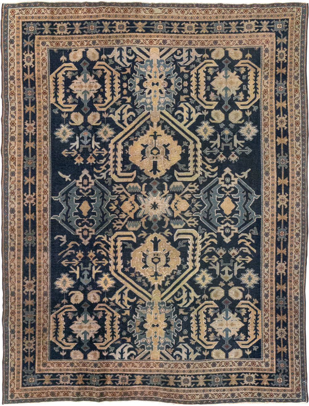 Vintage Indian Lahore Accent Rug, No.33046 - Staging