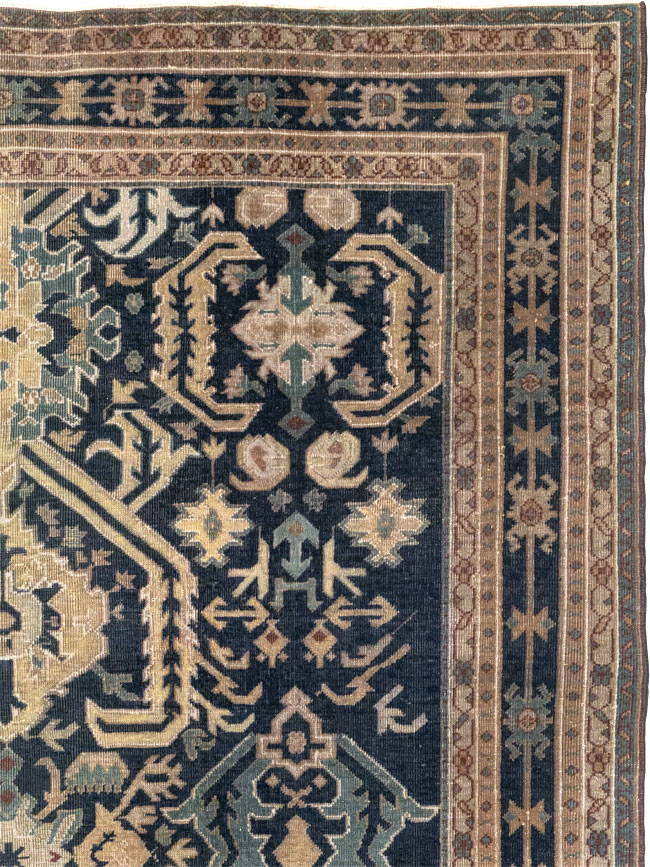 Vintage Indian Lahore Accent Rug, No.33046 - Staging