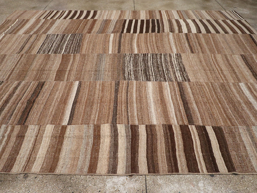 Vintage Turkish Flatweave Kilim Room Size Carpet, No.33067 - Staging